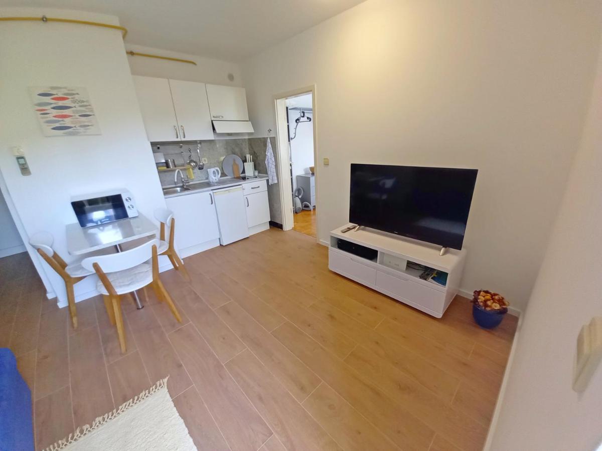 Apartment Lungomare Pula Exteriör bild